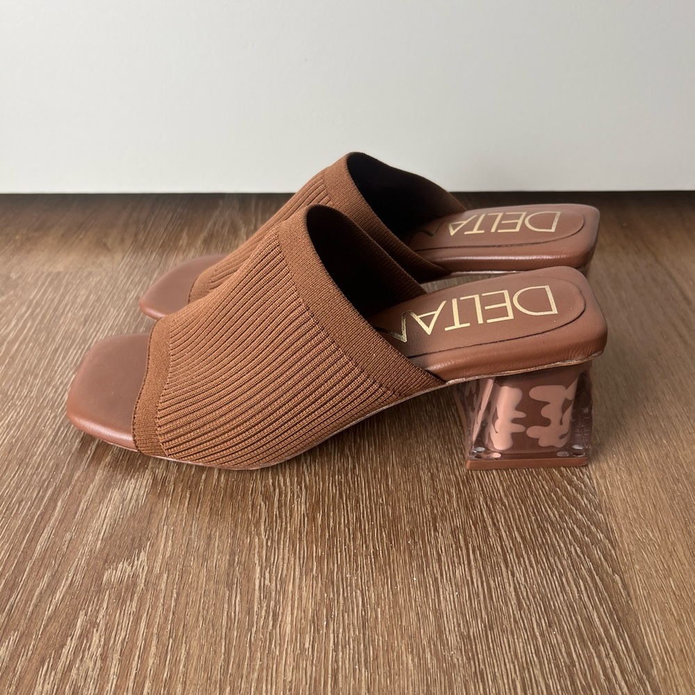 Brown Mules with Chunky Heel and Open Toe